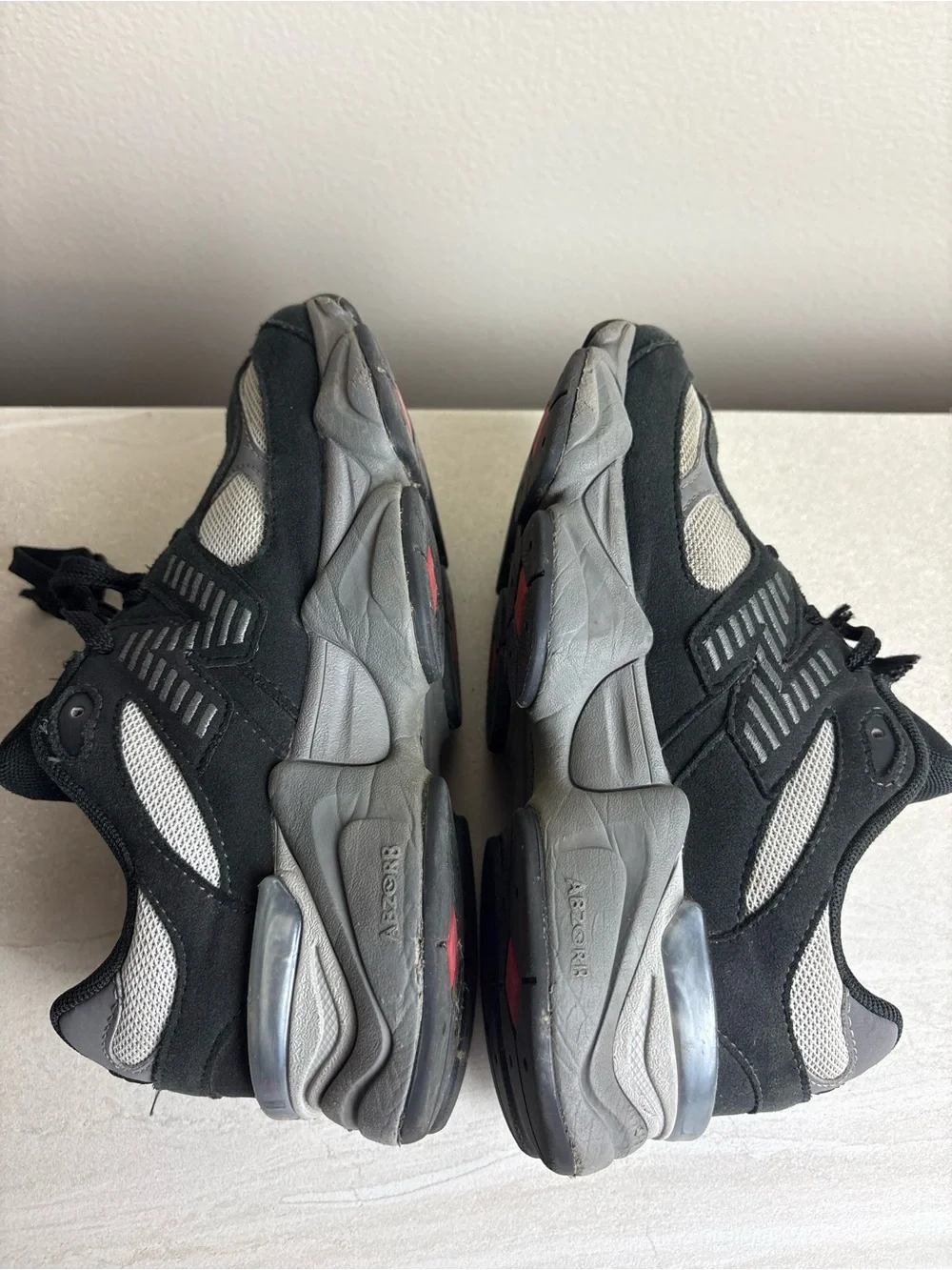 New Balance 9060 Black & Gray boys New Balance-3